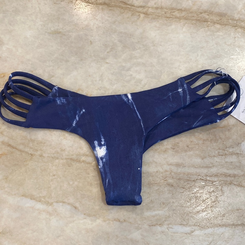 Midori Bikini bottom